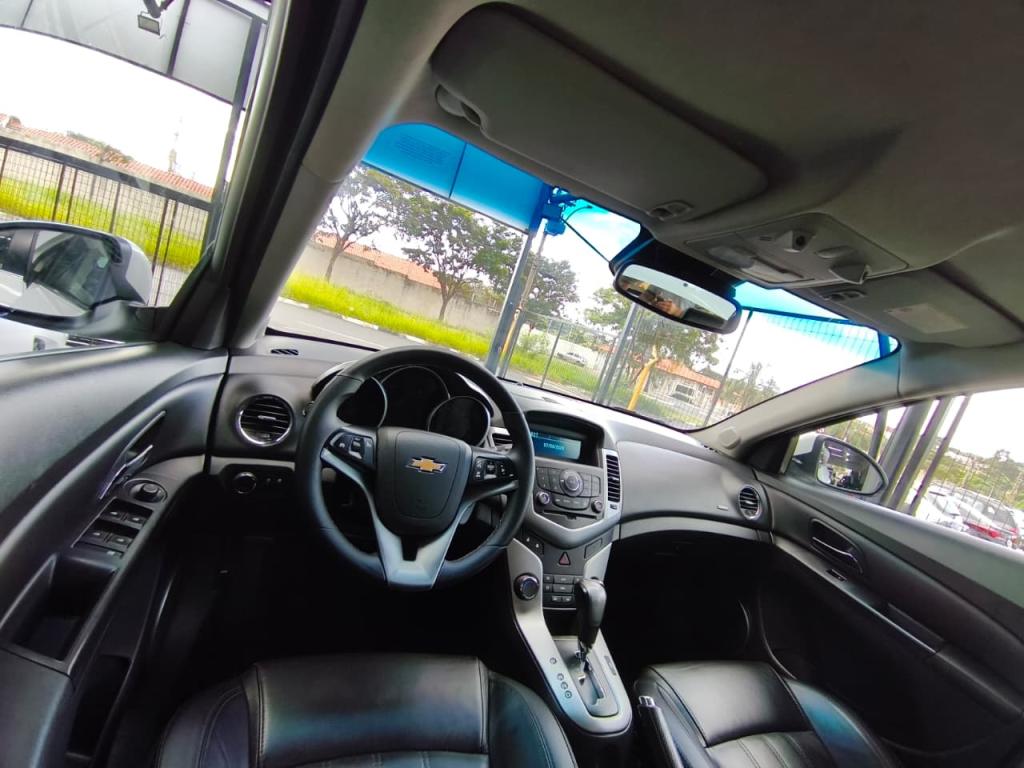 CHEVROLET Cruze Sedan - Foto