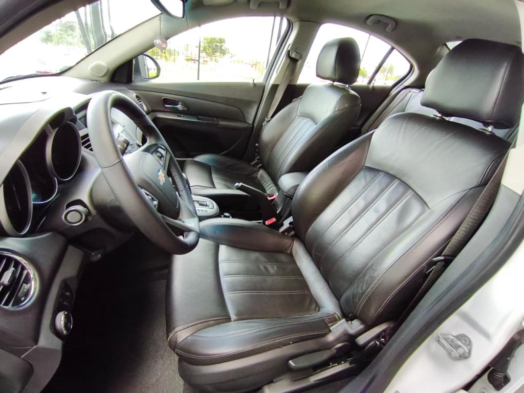 CHEVROLET Cruze Sedan - Foto