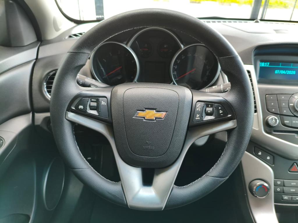 CHEVROLET Cruze Sedan - Foto