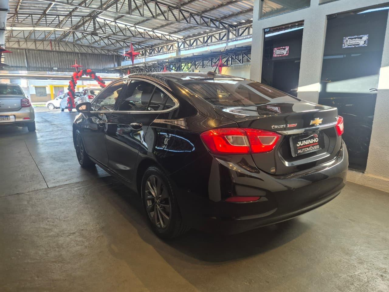 CHEVROLET Cruze Sedan - Foto