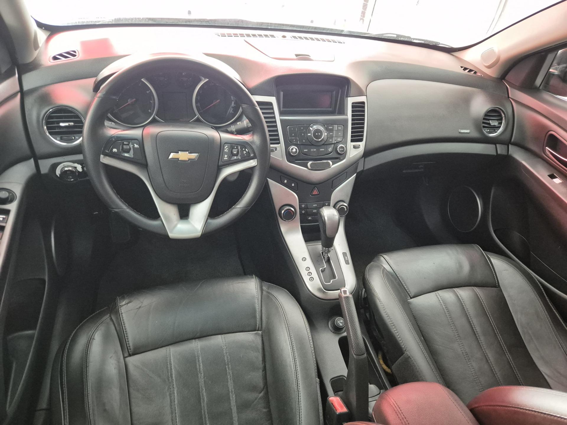 CHEVROLET Cruze Sedan - Foto