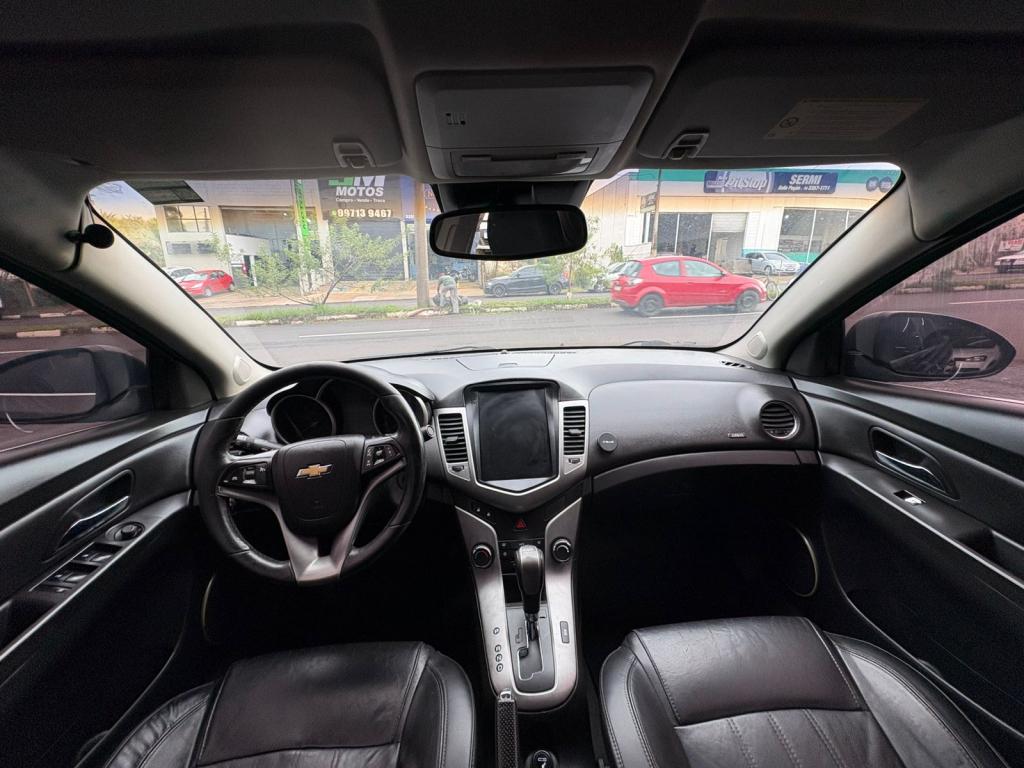CHEVROLET Cruze Sedan - Foto