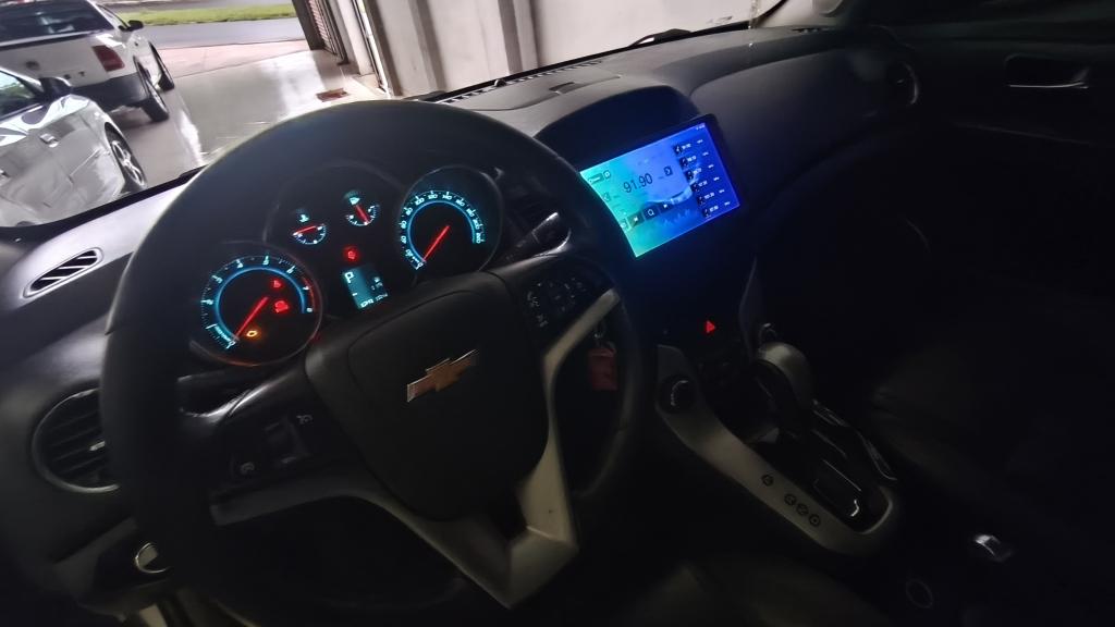 CHEVROLET Cruze Sedan - Foto