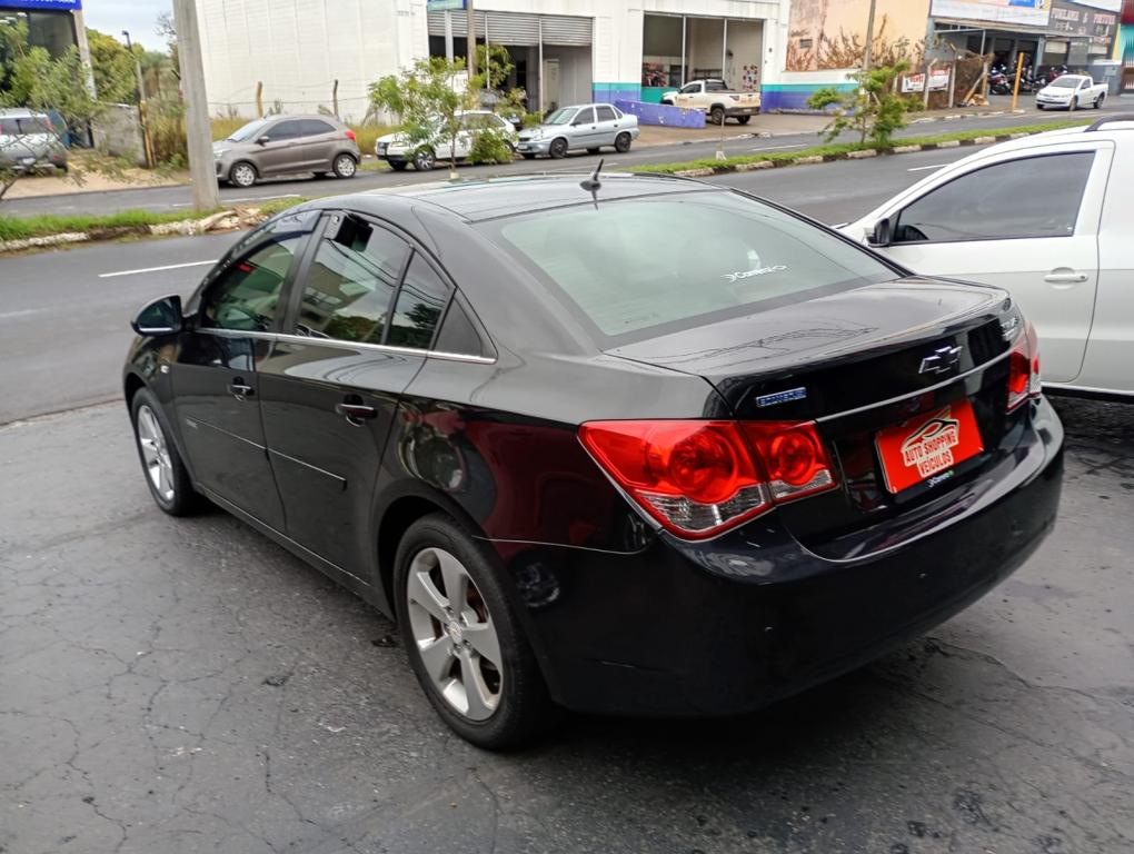 CHEVROLET Cruze Sedan - Foto