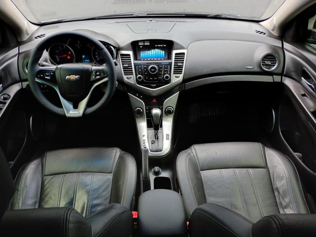 CHEVROLET Cruze Sedan - Foto