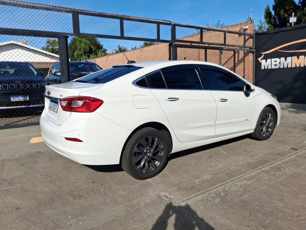 CHEVROLET Cruze Sedan - Foto