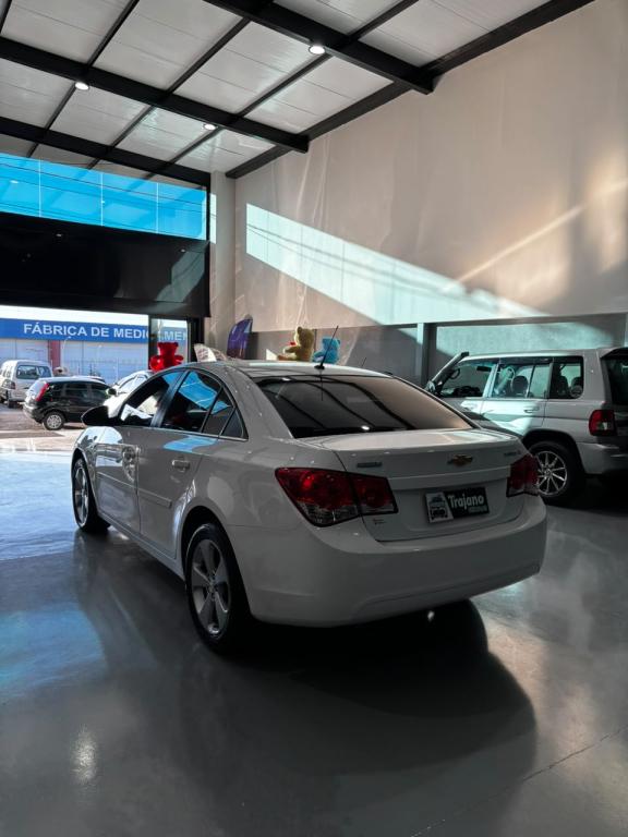 CHEVROLET Cruze Sedan - Foto
