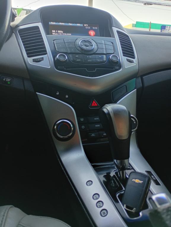 CHEVROLET Cruze Sedan - Foto