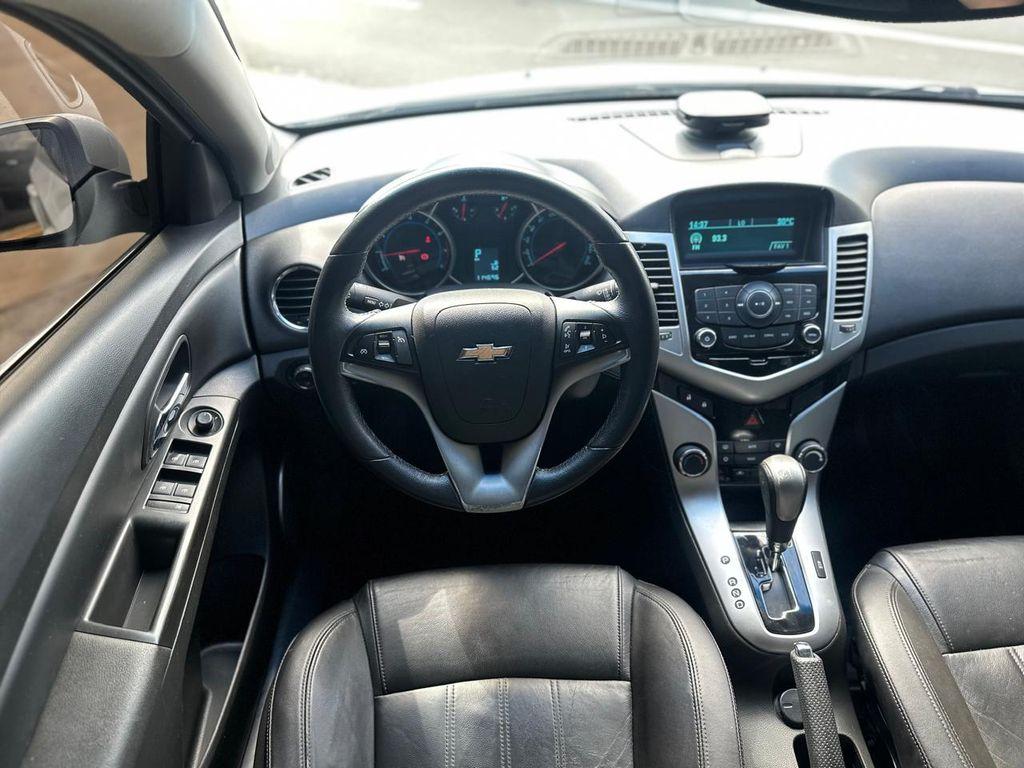 CHEVROLET Cruze Sedan - Foto