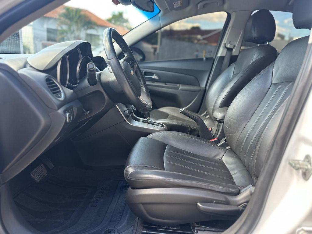 CHEVROLET Cruze Sedan - Foto