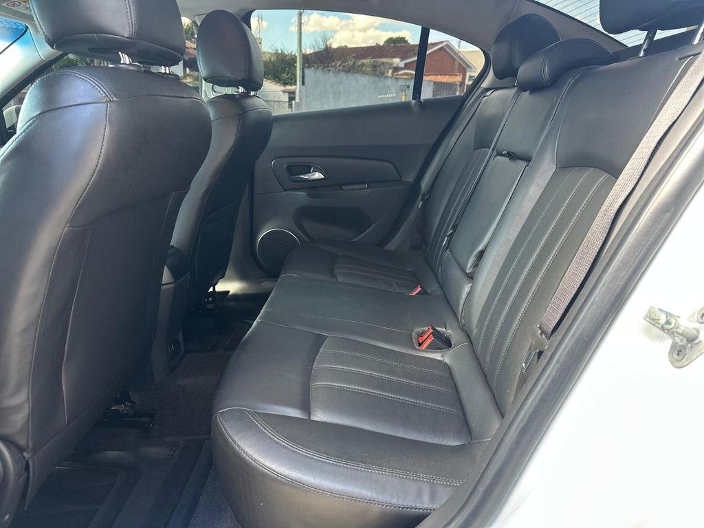 CHEVROLET Cruze Sedan - Foto