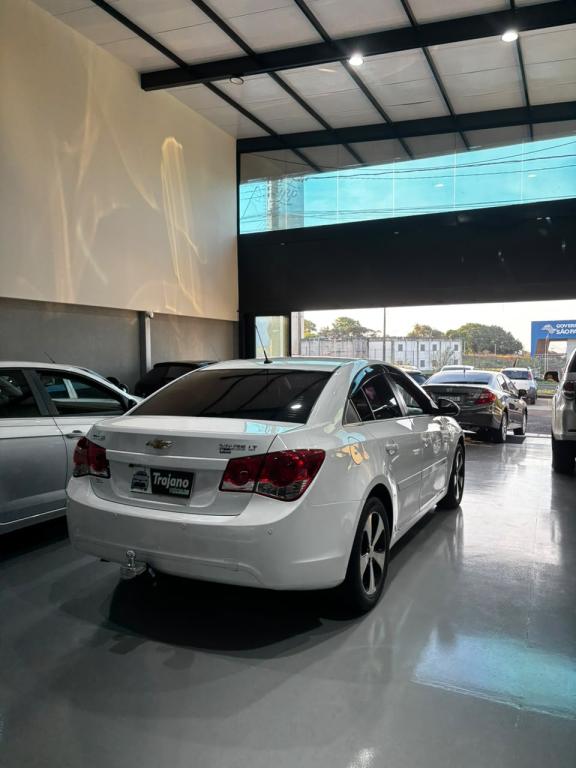CHEVROLET Cruze Sedan - Foto