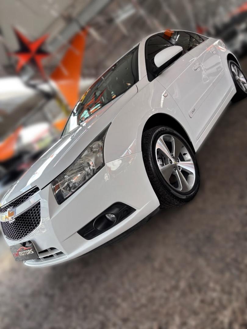 CHEVROLET Cruze Sedan - Foto