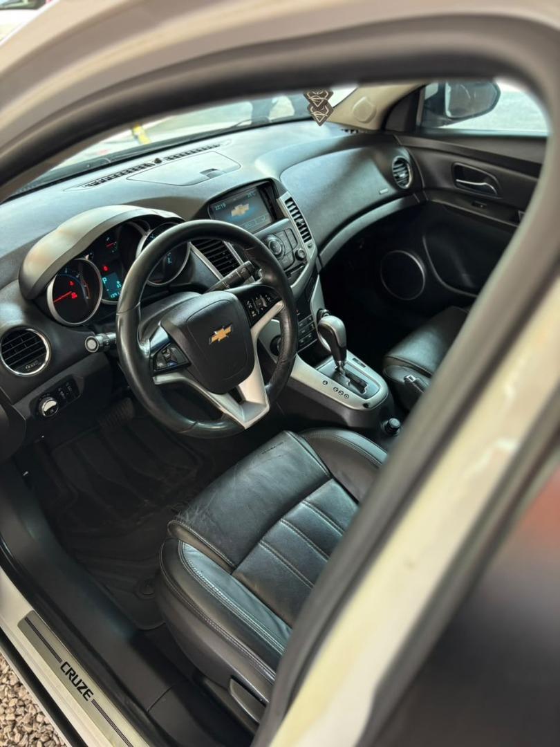 CHEVROLET Cruze Sedan - Foto