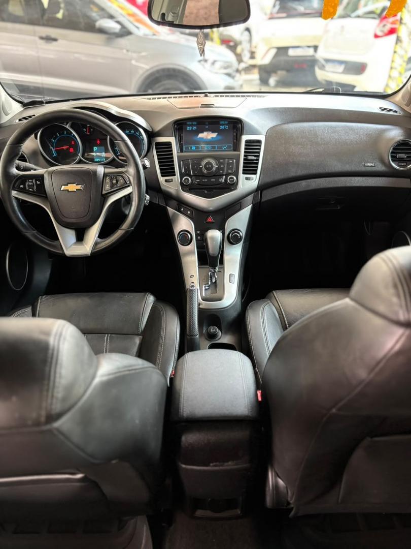 CHEVROLET Cruze Sedan - Foto