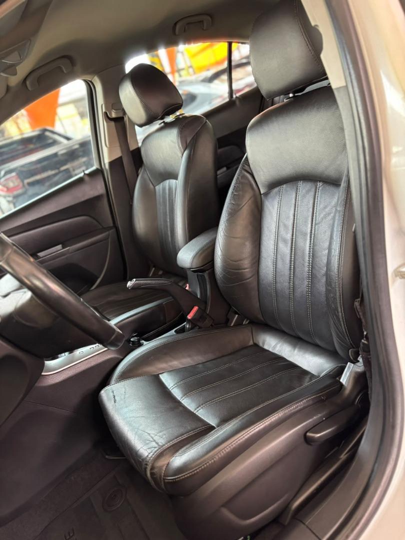 CHEVROLET Cruze Sedan - Foto