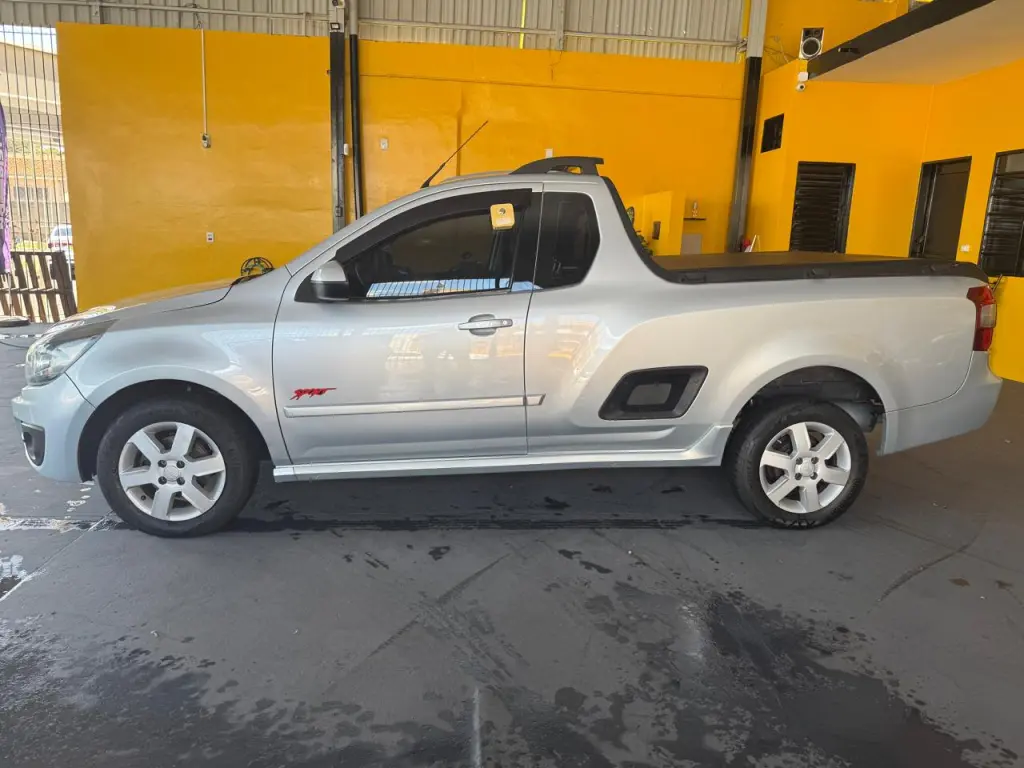 CHEVROLET Montana - Foto