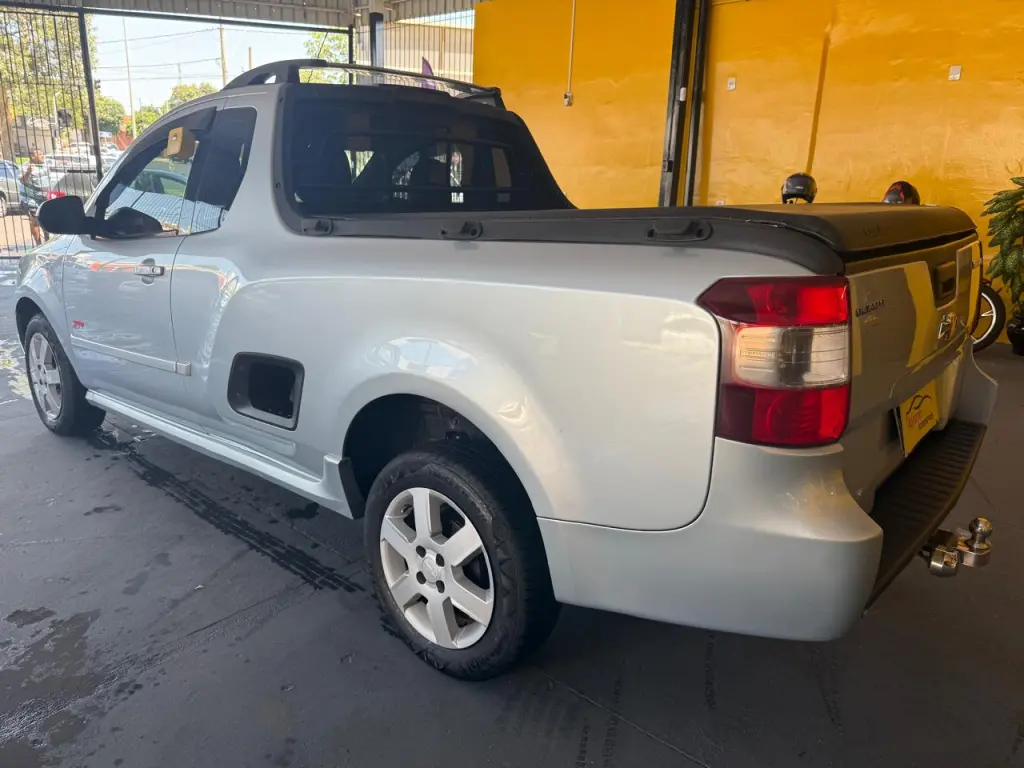 CHEVROLET Montana - Foto