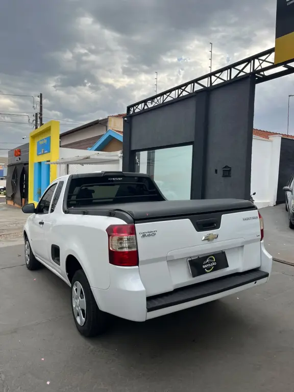 CHEVROLET Montana - Foto