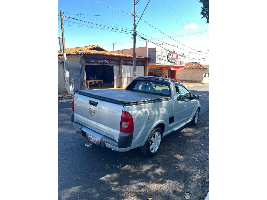 CHEVROLET Montana - Foto