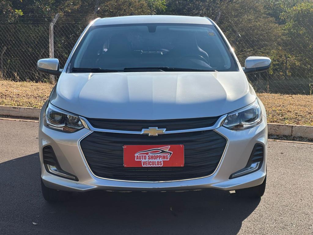 CHEVROLET Onix Hatch - Miniatura