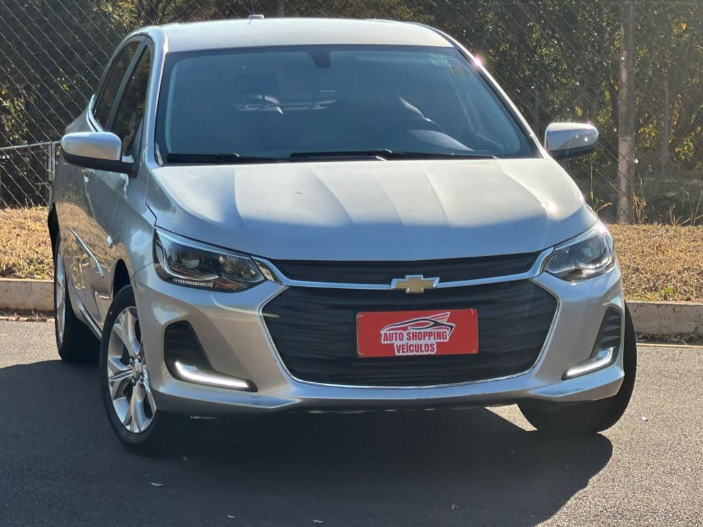 CHEVROLET Onix Hatch - Miniatura