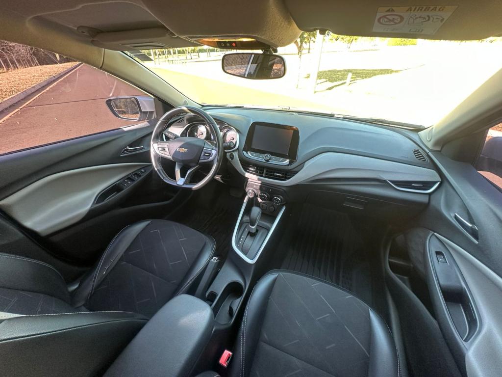 CHEVROLET Onix Hatch - Miniatura