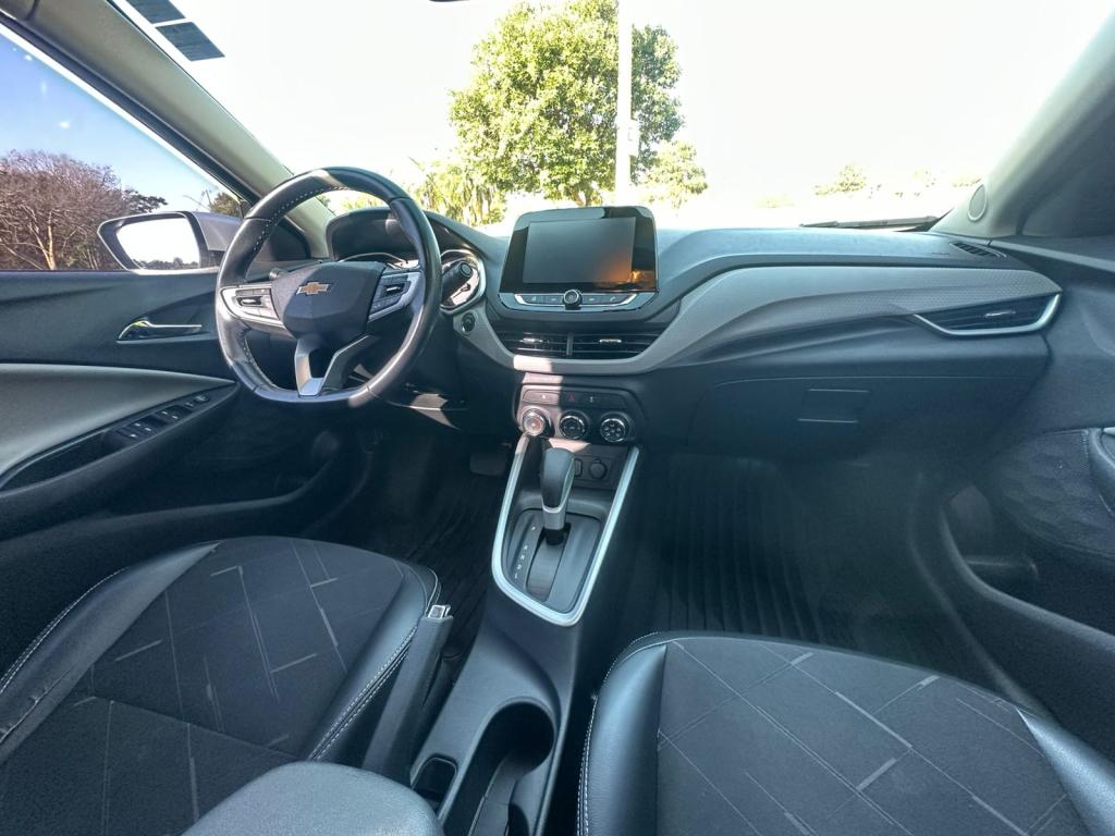 CHEVROLET Onix Hatch - Miniatura