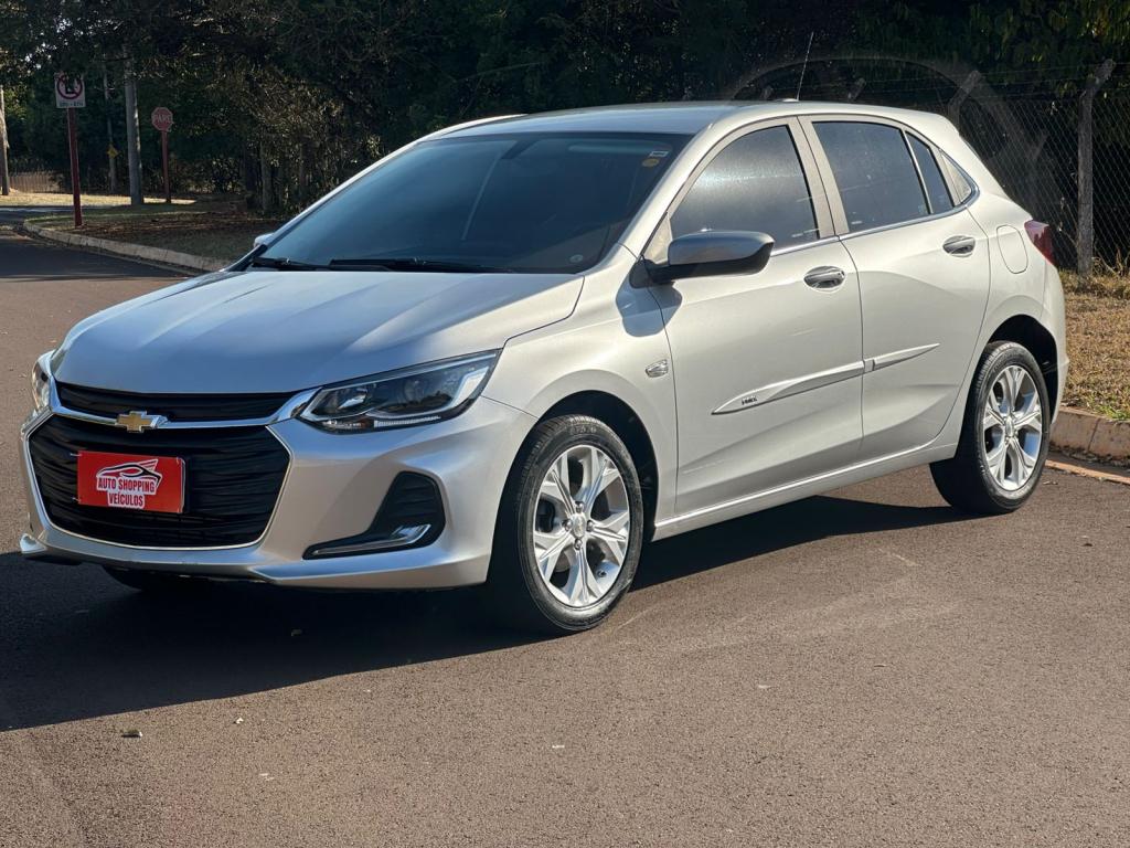 CHEVROLET Onix Hatch - Miniatura