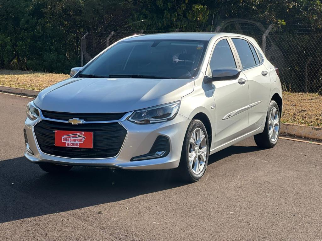 CHEVROLET Onix Hatch - Miniatura