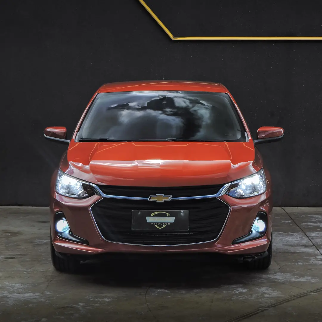 CHEVROLET Onix Hatch - Foto