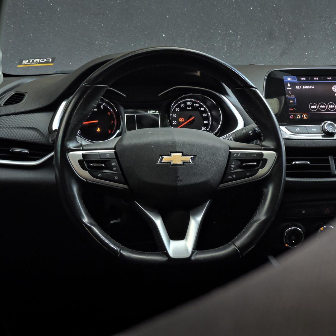 CHEVROLET Onix Hatch - Foto