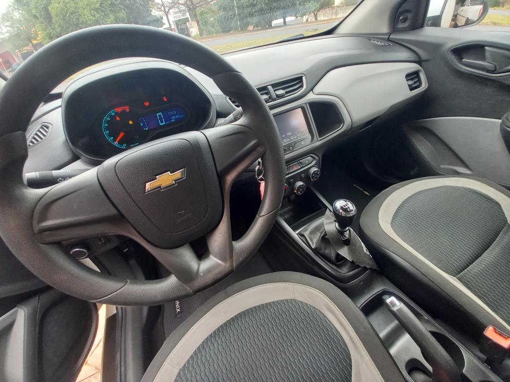 CHEVROLET Onix Hatch - Foto