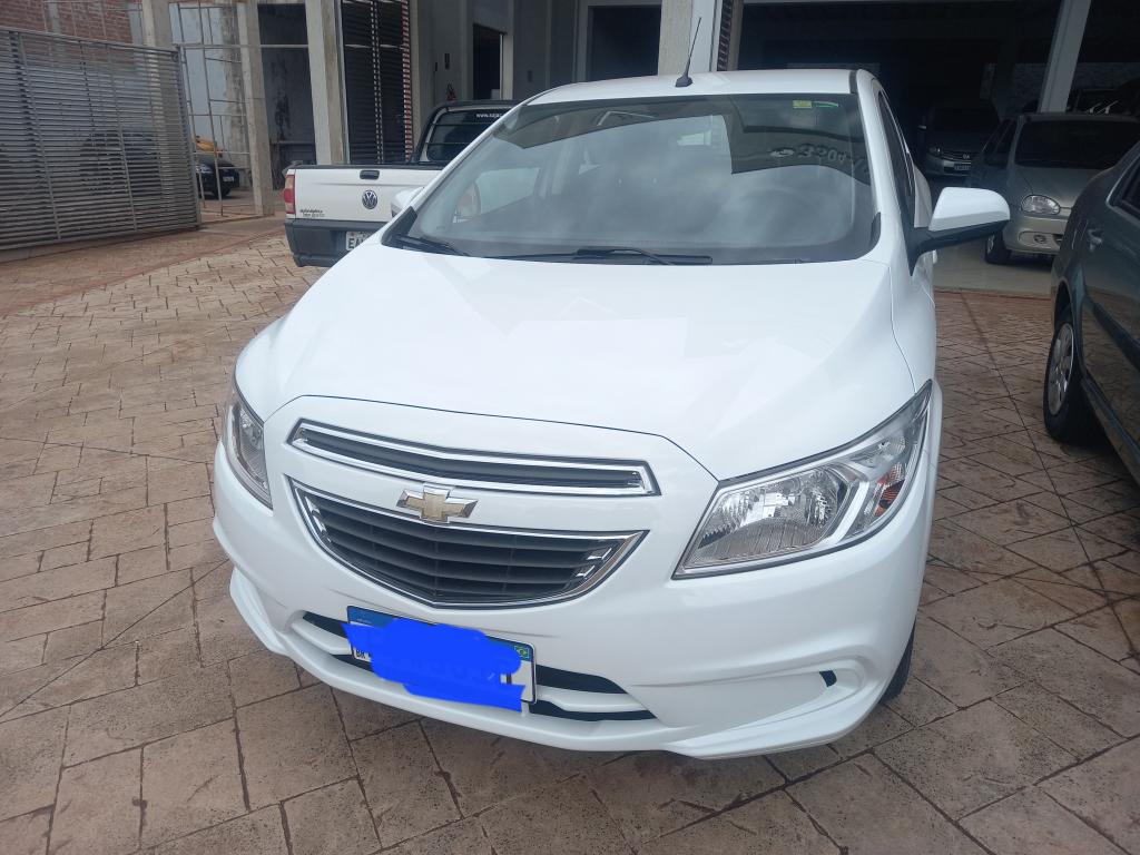 CHEVROLET Onix Hatch - Foto