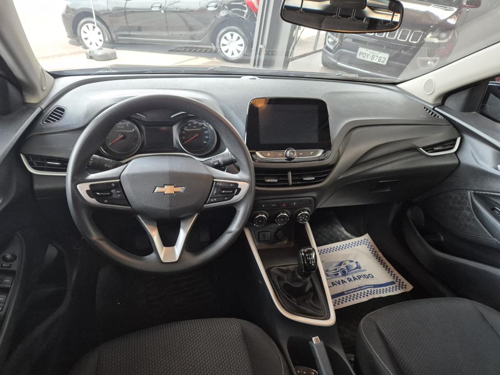 CHEVROLET Onix Hatch - Foto