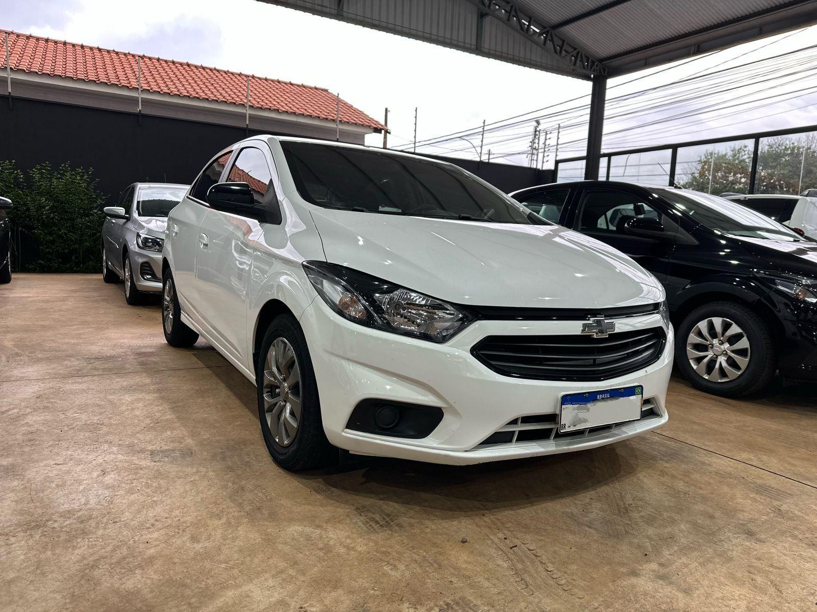 CHEVROLET Onix Hatch - Foto