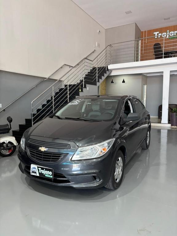 CHEVROLET Onix Hatch - Foto