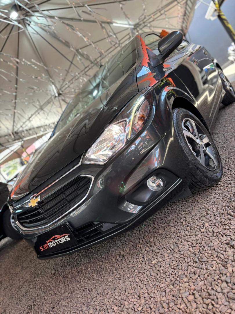 CHEVROLET Onix Hatch - Foto