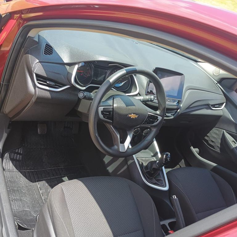 CHEVROLET Onix Hatch - Foto