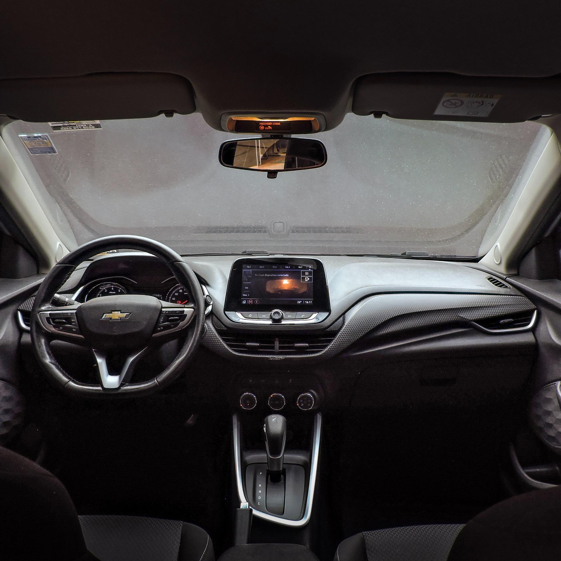 CHEVROLET Onix Hatch - Foto