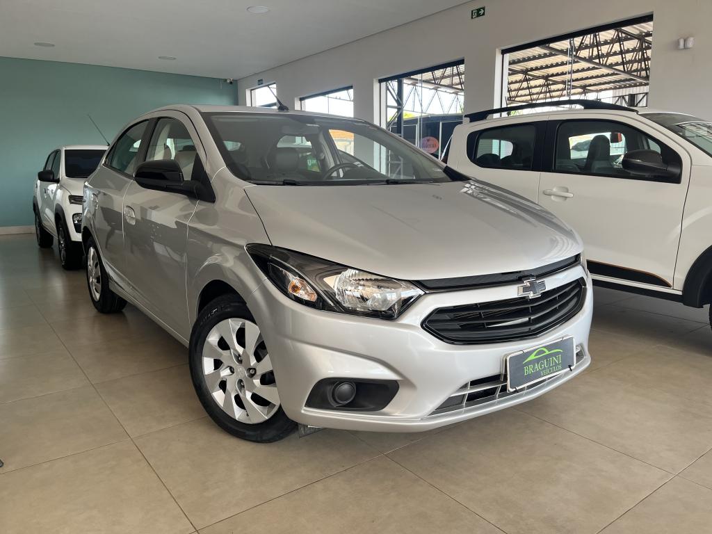 CHEVROLET Onix Hatch - Foto