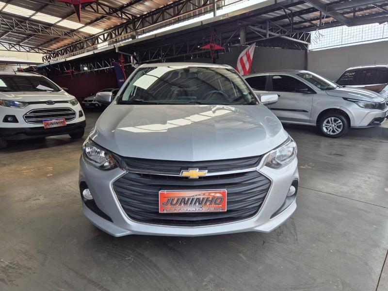 CHEVROLET Onix Hatch - Foto