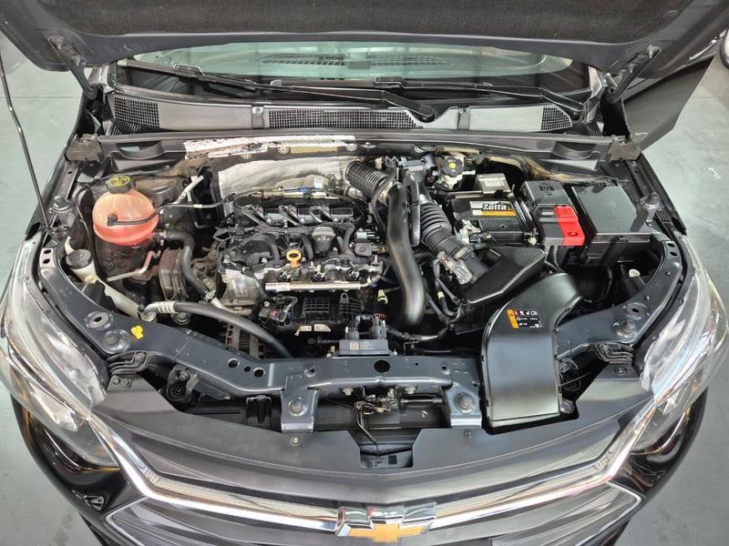 CHEVROLET Onix Hatch - Foto