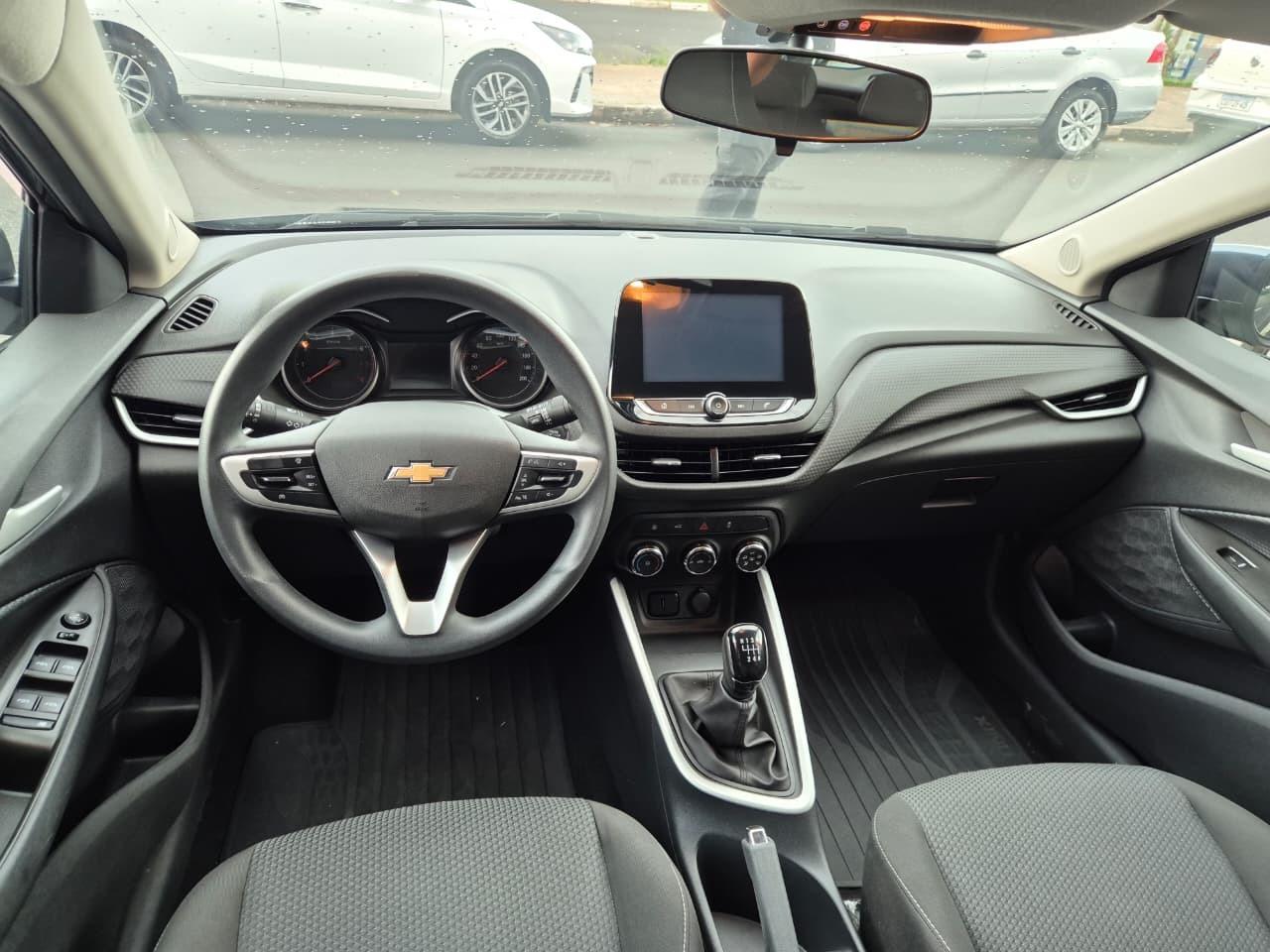 CHEVROLET Onix Hatch - Foto