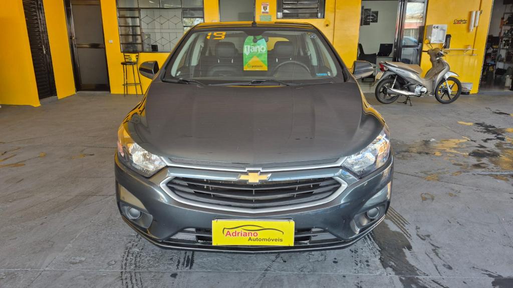 CHEVROLET Onix Hatch - Foto