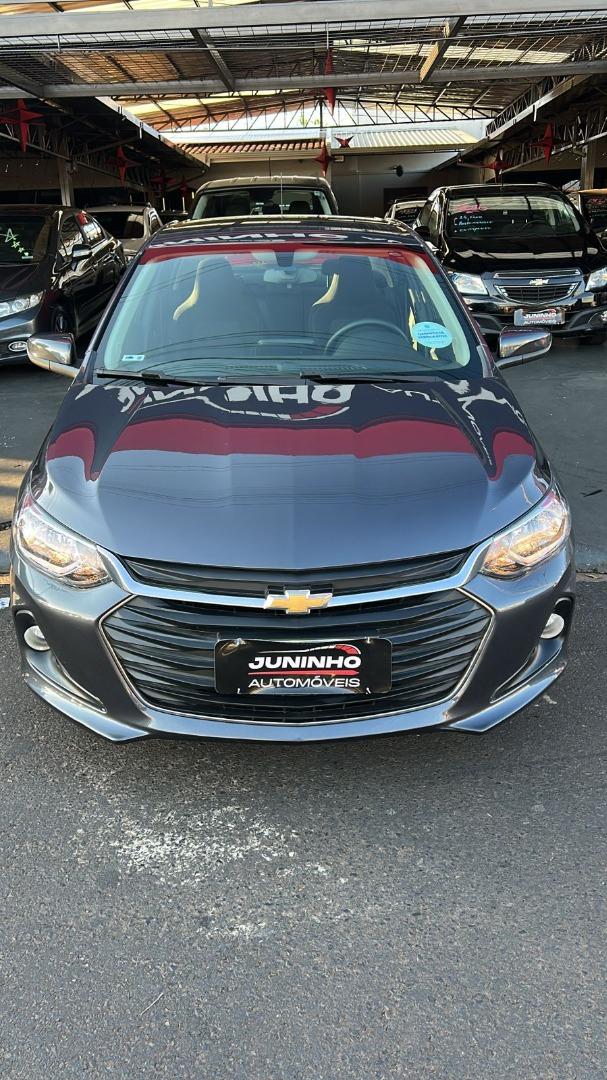 CHEVROLET Onix Hatch - Foto
