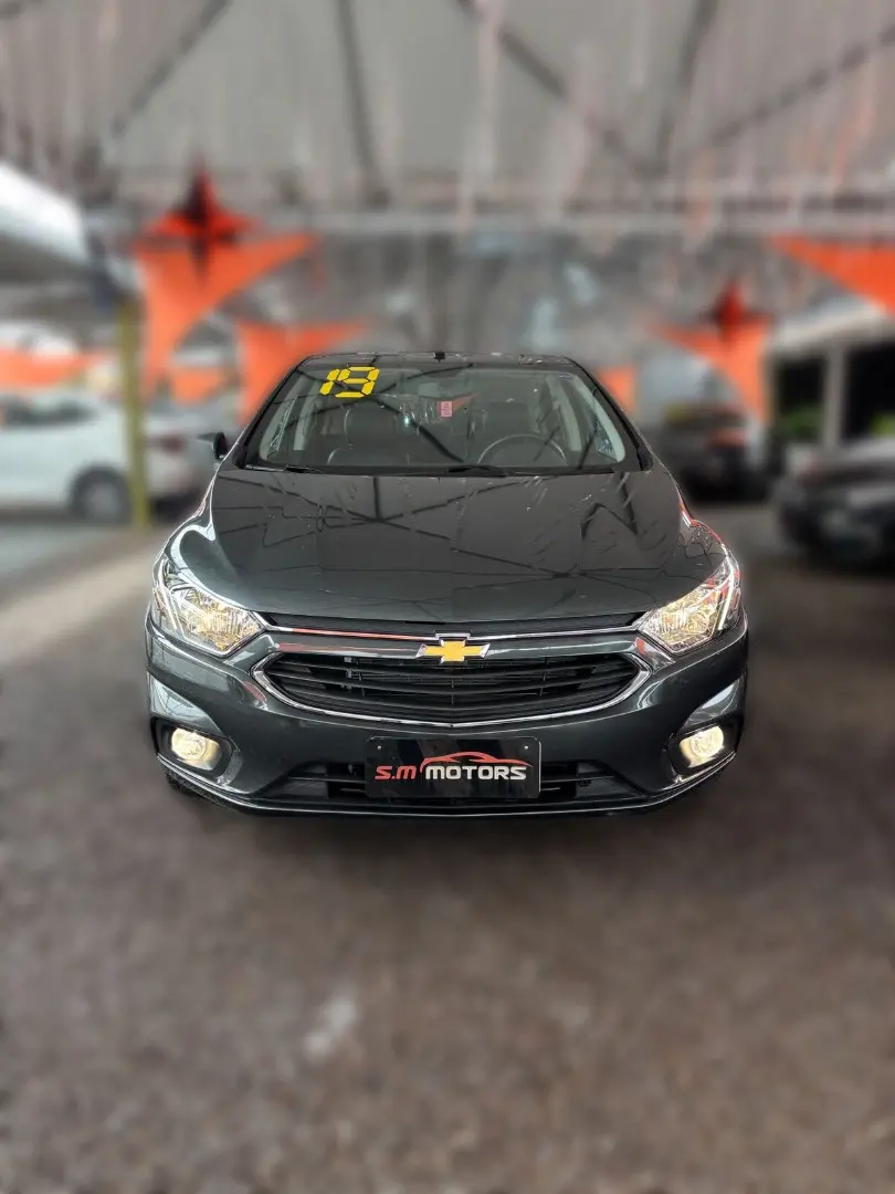 CHEVROLET Onix Hatch - Foto