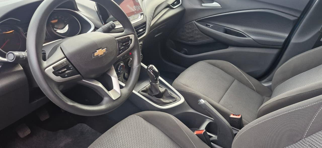 CHEVROLET Onix Hatch - Foto