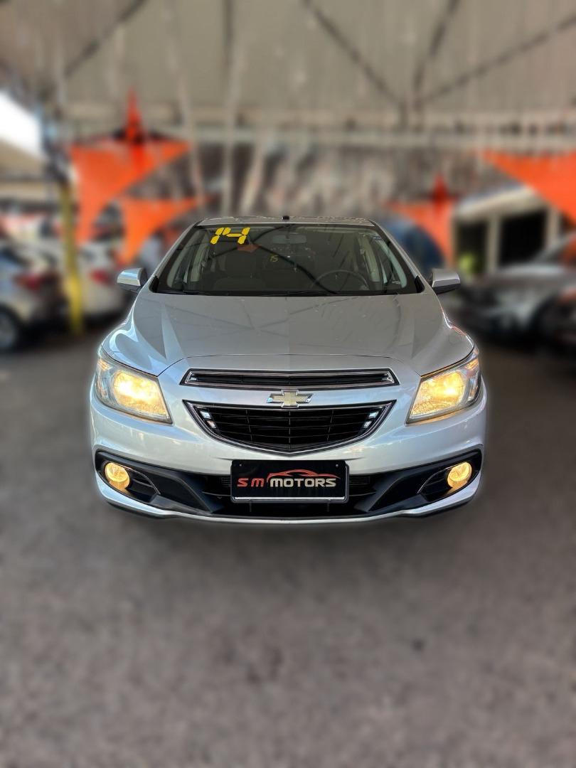 CHEVROLET Onix Hatch - Foto