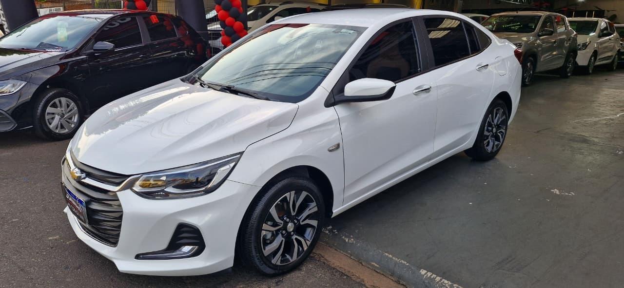 CHEVROLET Onix Hatch - Foto